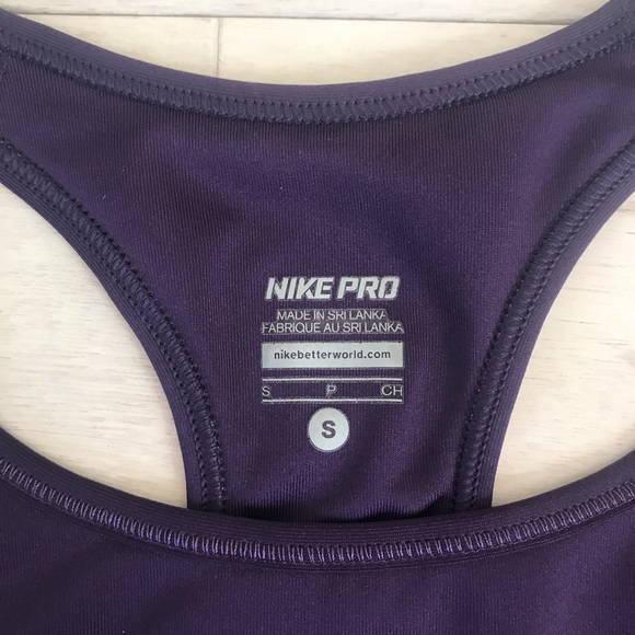 Nike dri-fit sports bras - compression size S - Picture 2 of 3